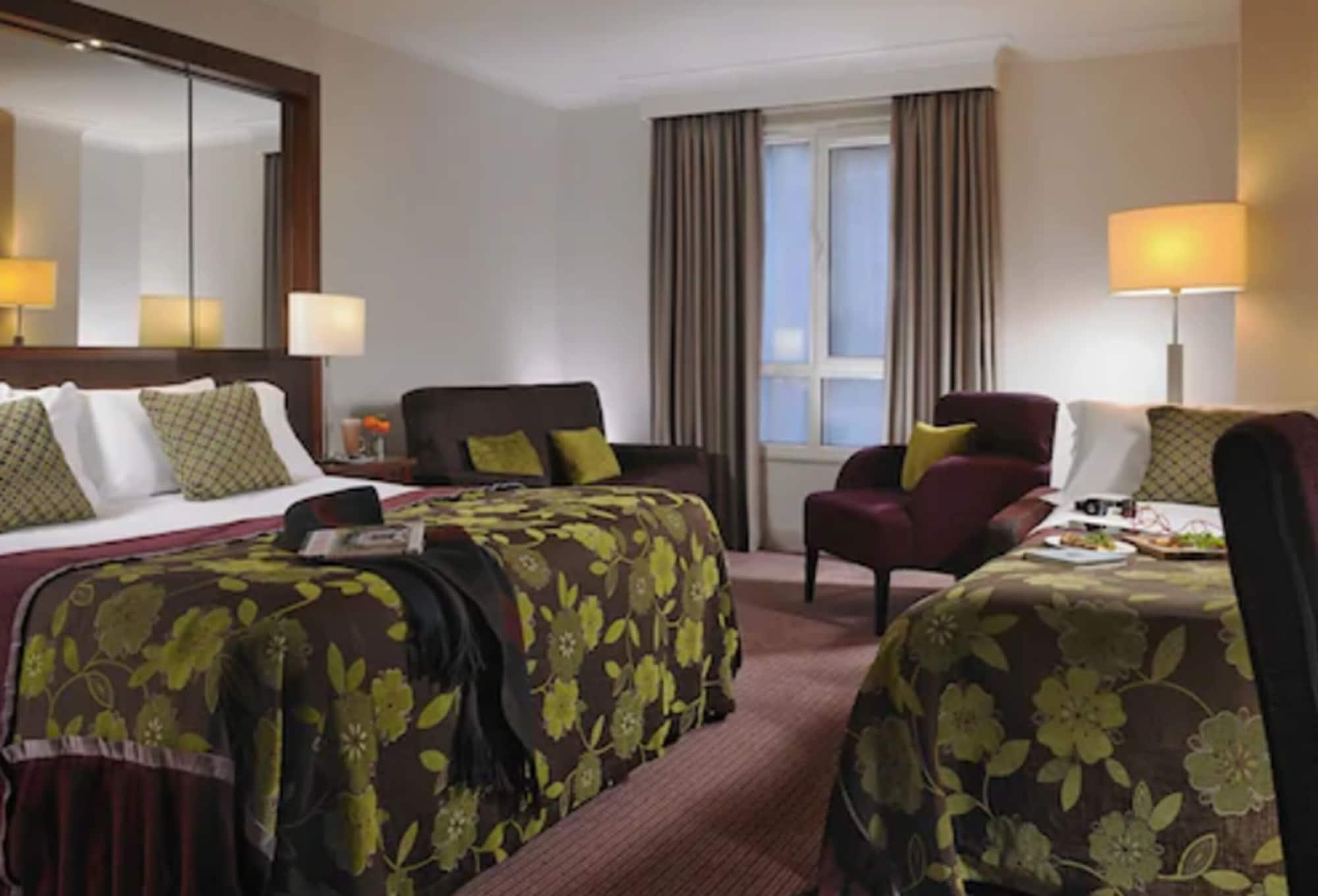 Camden Court Hotel Dublin Dış mekan fotoğraf