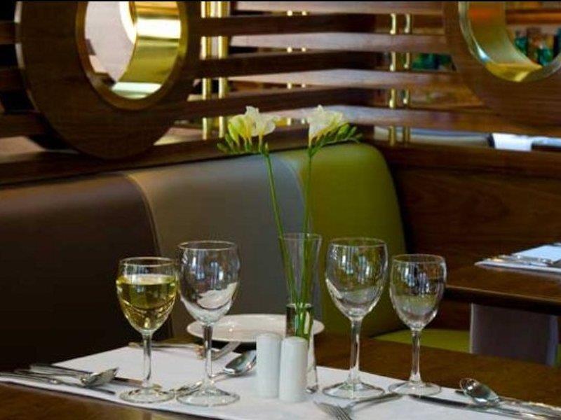 Camden Court Hotel Dublin Dış mekan fotoğraf